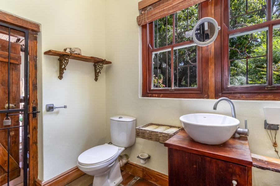 6 Bedroom Property for Sale in Paarl Central Western Cape